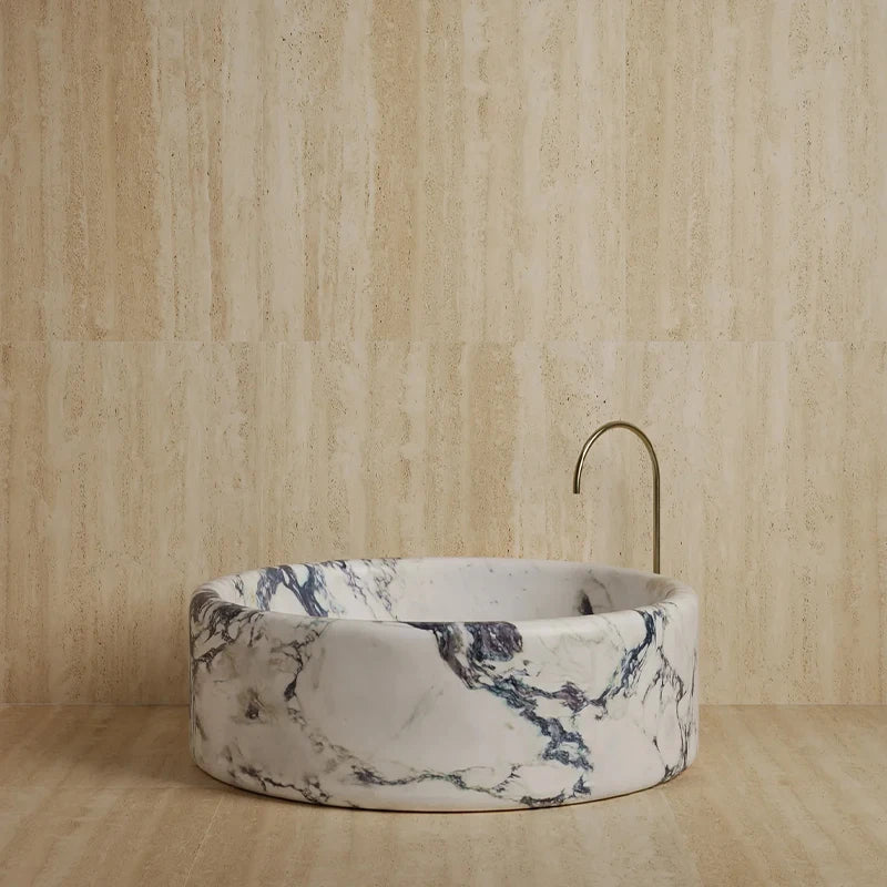 Kumusi Furniture Natural Marble Bathtub Creative Light Luxury Adult Style Grey Travertine New Bathtub - Image 12